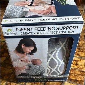Itzy Ritzy Infant Feeding Support Pillow